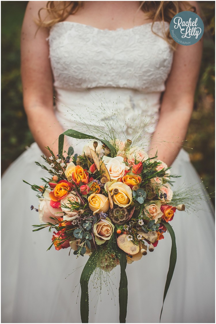 rustic brides bouquet by Jenny Fleur