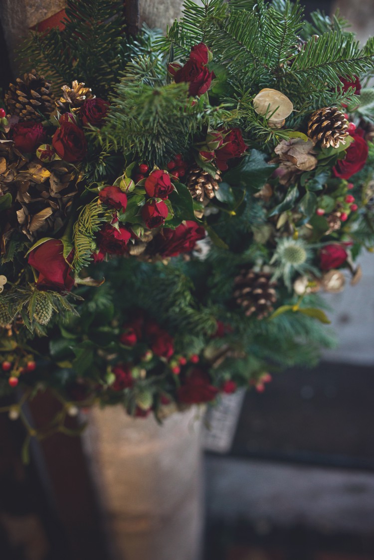 winter wedding heart wreath