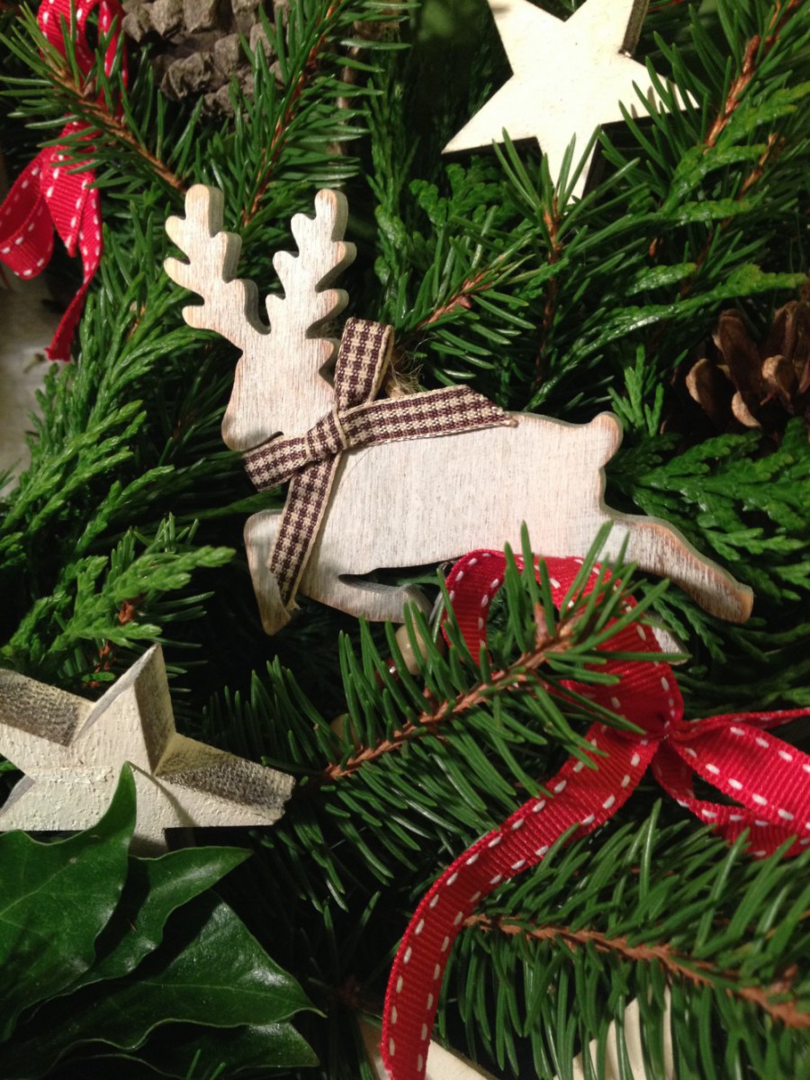 Scandi style Christmas wreath detail