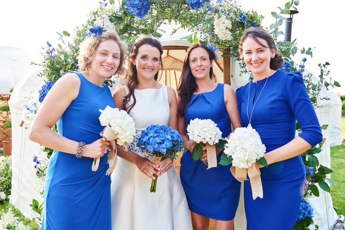 blue and white wedding flowers